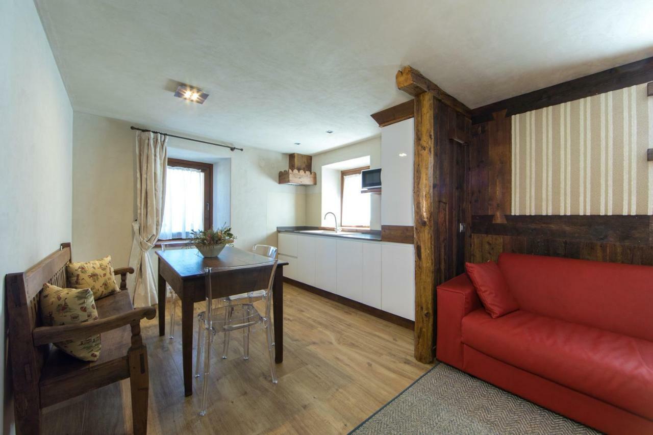 Maison Lo Triolet Introd Esterno foto