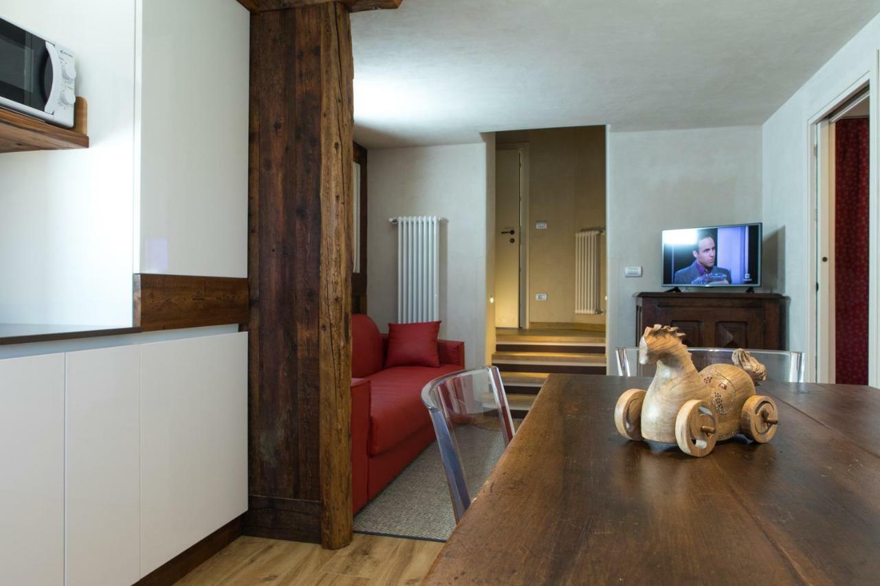 Maison Lo Triolet Introd Esterno foto