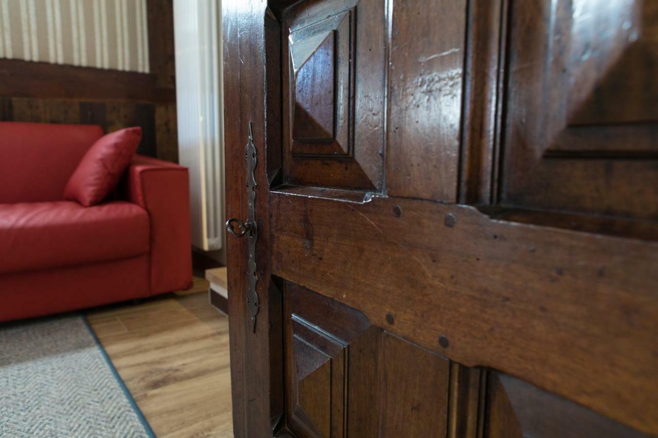 Maison Lo Triolet Introd Esterno foto